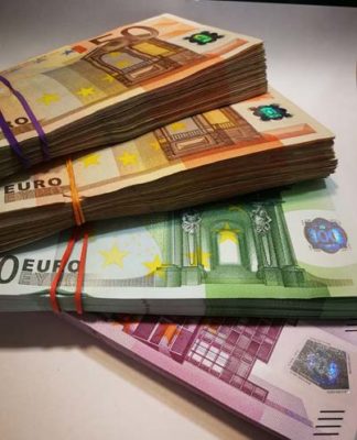 Czy wszystko trzeba załatwiać w placówce banku? Dowiedz się, co możesz zrobić przez internet